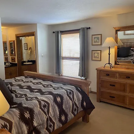 Rustic-Contemporary 3Br With Great Views Condo